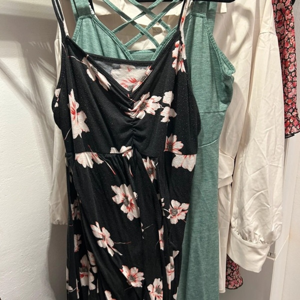 Chic Strapless Floral Black Dress
